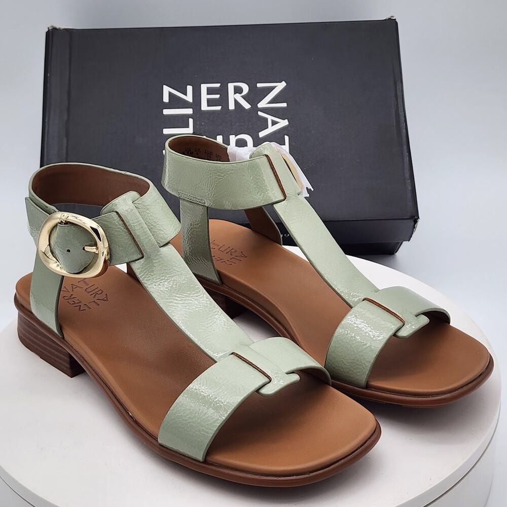 NEW Naturalizer Brandy Women's T-Strap Sandals Pistachio Green Size 8.5M Leather